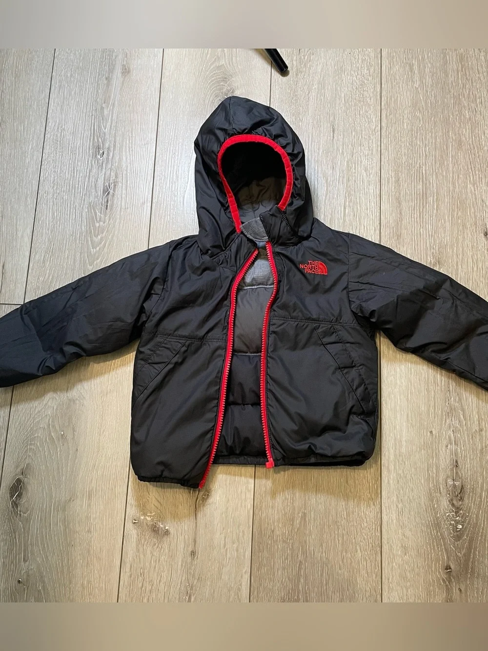 The North Face Moondoggy Reversible Down Jacket Toddler Boys 2T Gorpcore‎